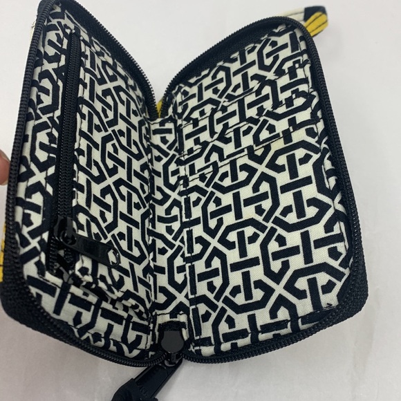 Vera Bradley Dogwood yellow black white floral wristlet ID card holder - Picture 3 of 6